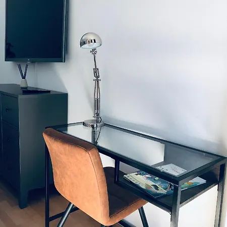 Mit Terrasse In Zwingernaehe - Hilger Daire