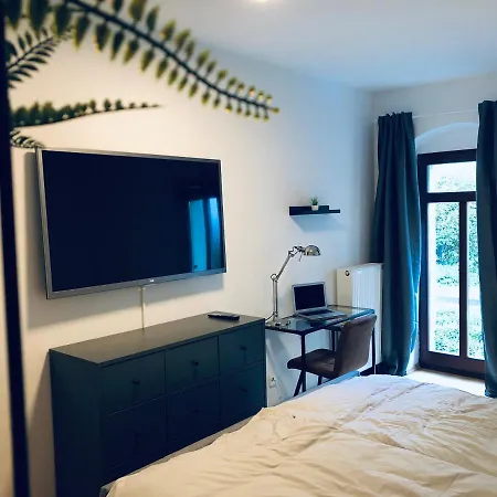 Mit Terrasse In Zwingernaehe - Hilger Drezda