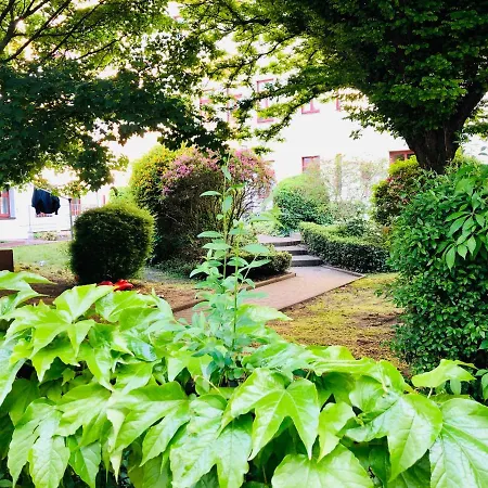 Mit Terrasse In Zwingernaehe - Hilger