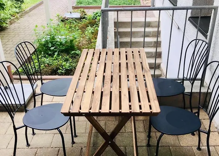 Mit Terrasse In Zwingernaehe - Hilger Apartman *