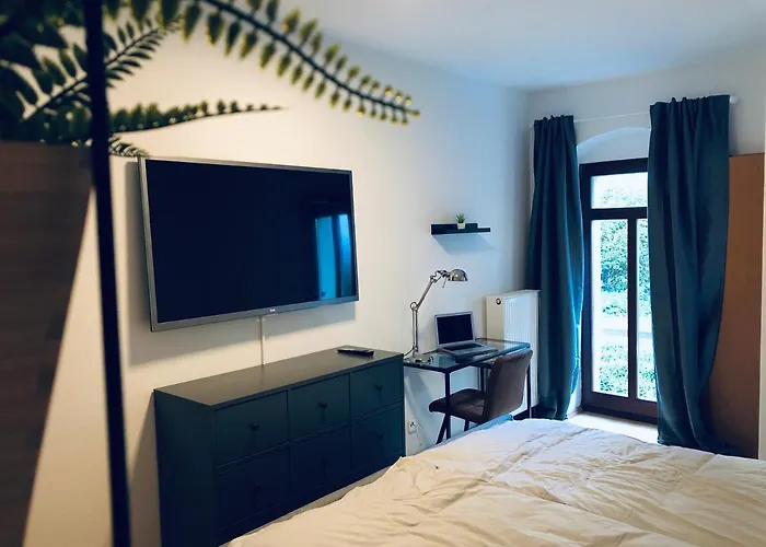 Mit Terrasse In Zwingernaehe - Hilger Drezda