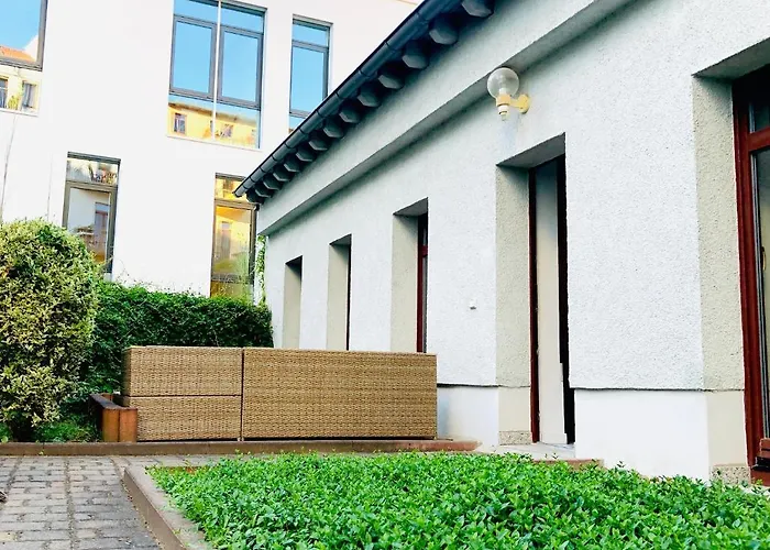 Mit Terrasse In Zwingernaehe - Hilger * Drezda