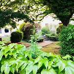 Mit Terrasse In Zwingernaehe - Hilger